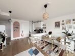 Geniale DG- Wohnung mit sonniger Loggia nahe der Äußeren Mariahilfer Straße! - Wohnküche