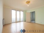 Sanier mich - Weitläufige 2 Zimmerwohnung mit Loggia nahe Höchstädtplatz! - Wohnzimmer