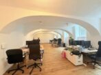 Urban Living – einzigartige Wohnung mit Loftcharakter, Terrasse und Garten - Loft mit Bogendecke