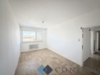 Wohnen nach Wunsch – sanierungsbedürftige 3-Zimmer-Wohnung mit Loggia und Stellplatz - Zimmer