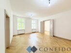 AM HEUMARKT - Traumhafte 4 Zimmer Altbauwohnung in großartiger Lage! - Wohnzimmer