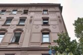 Rohdachboden in guter Lage mit ca. 569m² Potential! - Fassade Gasse