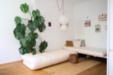 Idealer Grundriss und Hofruhelage - Schöne 2 Zimmerwohnung nahe Familienplatz! - Wohnzimmer