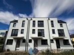 Kurz vor der Fertigstellung - Hochwertig und modern ausgestattetes Eckreihenhaus inmitten von Vösendorf! - Ansicht