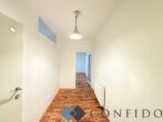 HOFZEILE - Großzügige 2 Zimmerwohnung mit Balkon in ansprechender Lage! - Vorraum