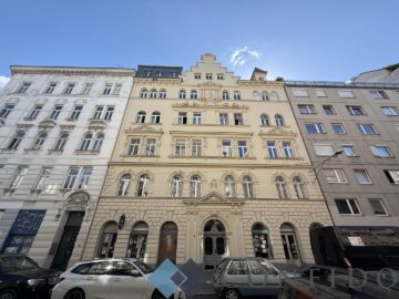 Verwirklichen Sie Ihren Wohntraum – großzügige, sanierungsbedürftige Dachgeschosswohnung in Mariahilf, 1060 Wien, Dachgeschosswohnung