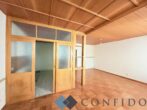 RUHELAGE in Klosterneuburg - Sanierungsbedürftige 3 Zimmerwohnung mit Loggia und Grünblick - Wohnküche