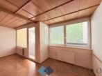 RUHELAGE in Klosterneuburg - Sanierungsbedürftige 3 Zimmerwohnung mit Loggia und Grünblick - Blick Loggia