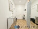Eleganz trifft Altbaucharme - perfekt geschnittene 2 Zimmerwohnung in ansprechender Lage! - Vorzimmer