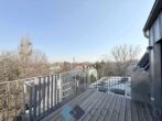 Traumhafte Dachgeschoßwohnung mit herrlichem Balkon, Fernblick und absoluter Ruhe! - Blick