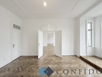 Großzügige 4 Zimmer Altbauwohnung mit verglaster Veranda und Balkon!, 1140 Wien, Wohnung